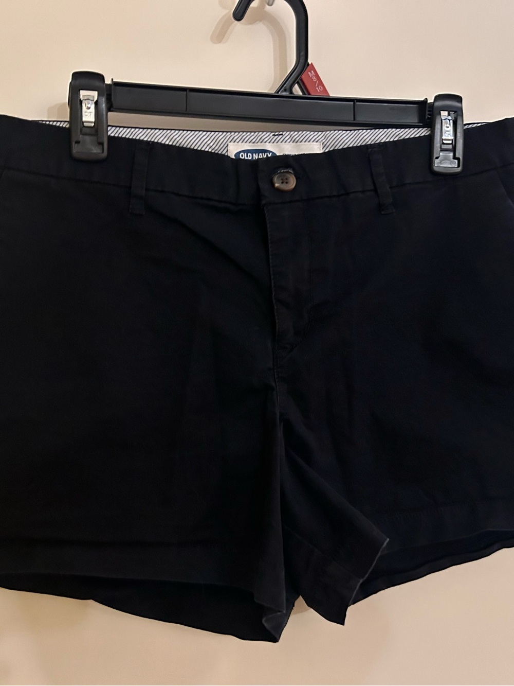 Old Navy Black Flat-Front women's Shorts